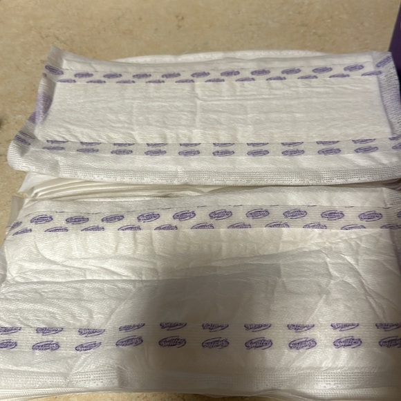 Swiffer WetJet Mopping Pads and Arm & Hammer Carpet Odor Eliminator - Picture 3 of 6